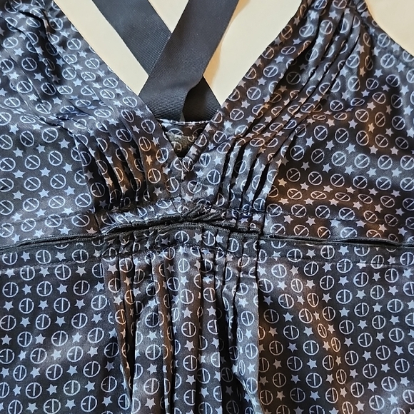 Navy Blue Patterned Sleeveless Camisole Top Labed M But Small - Picture 2 of 11